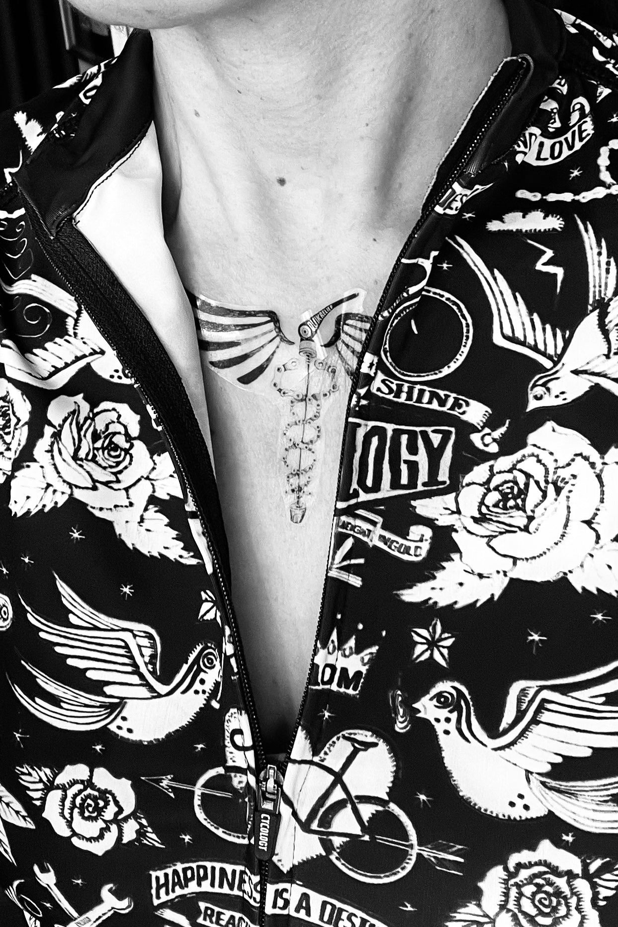 TATTOO STICKER (Temporary tattoo) SPIN DOCTOR