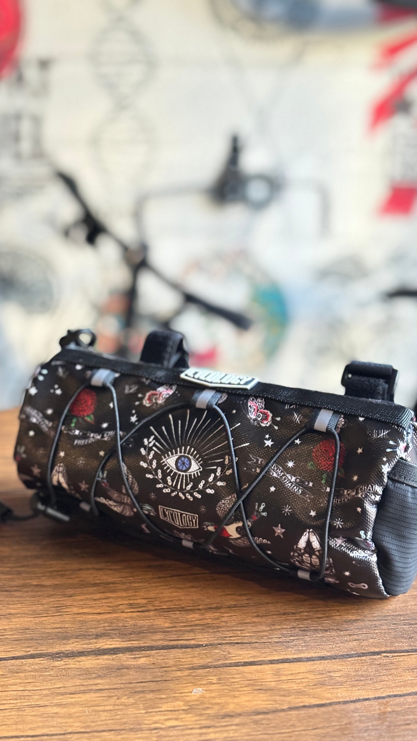TATTOO HANDLEBAR BAG フロントバッグ